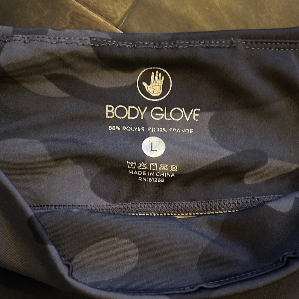Body Glove (L) Cargo Camouflage Leggings - Picture 2 of 6